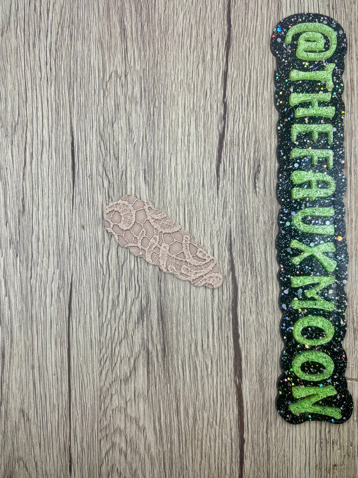 Butterlace Snap Clip