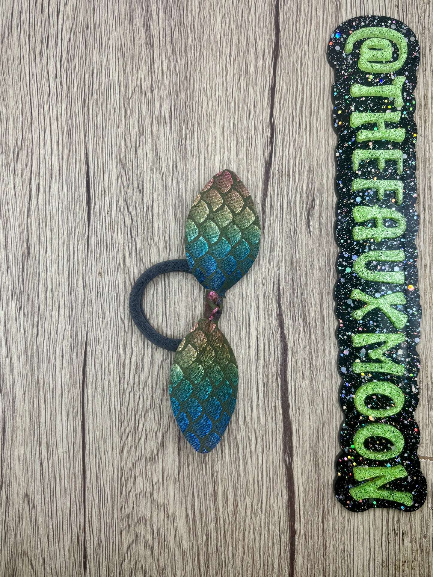 Glitter Knot Bows